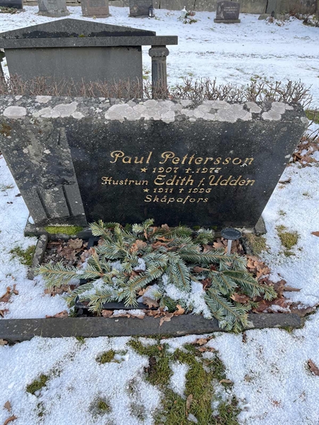 Grave number: Lax mell Kv4 140+141