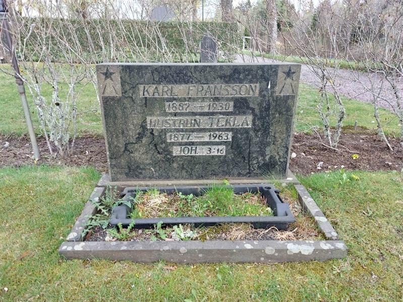 Grave number: HÖ 10  113