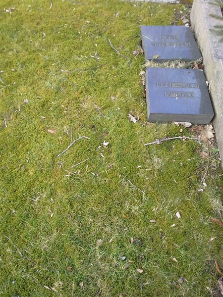 Grave number: HG SVALA   752, 753