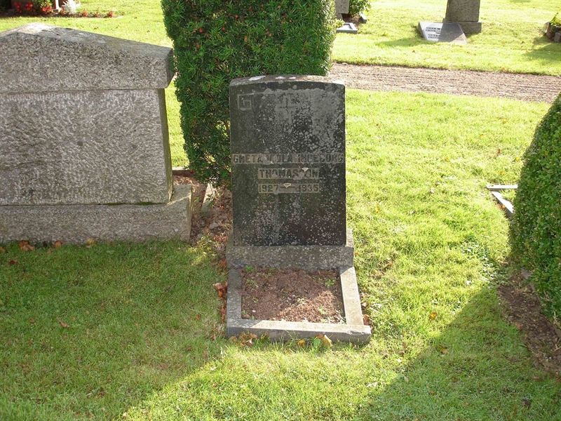 Grave number: HK B   130