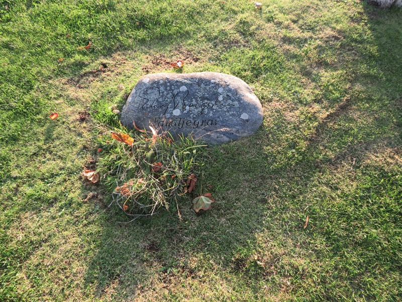 Grave number: 1 06   13