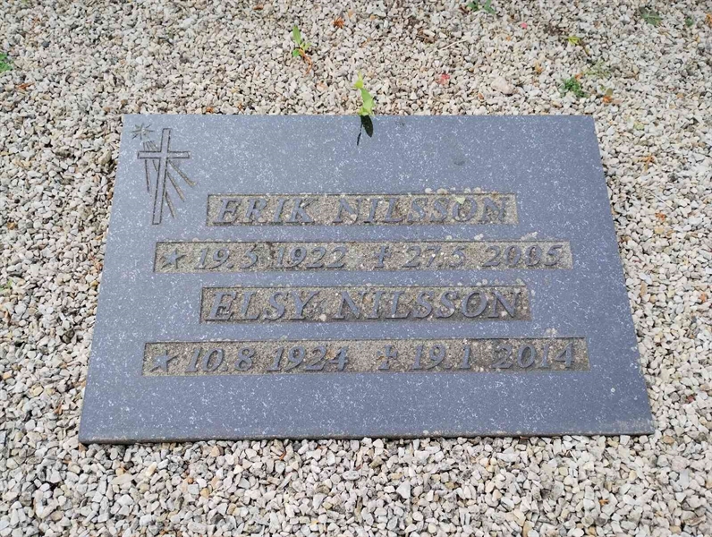 Grave number: NÅ 14   108, 109