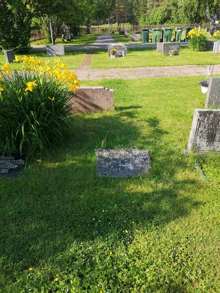 Gravnummer: NK 06     4