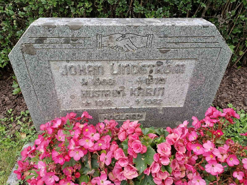 Grave number: AK D  6122-6123