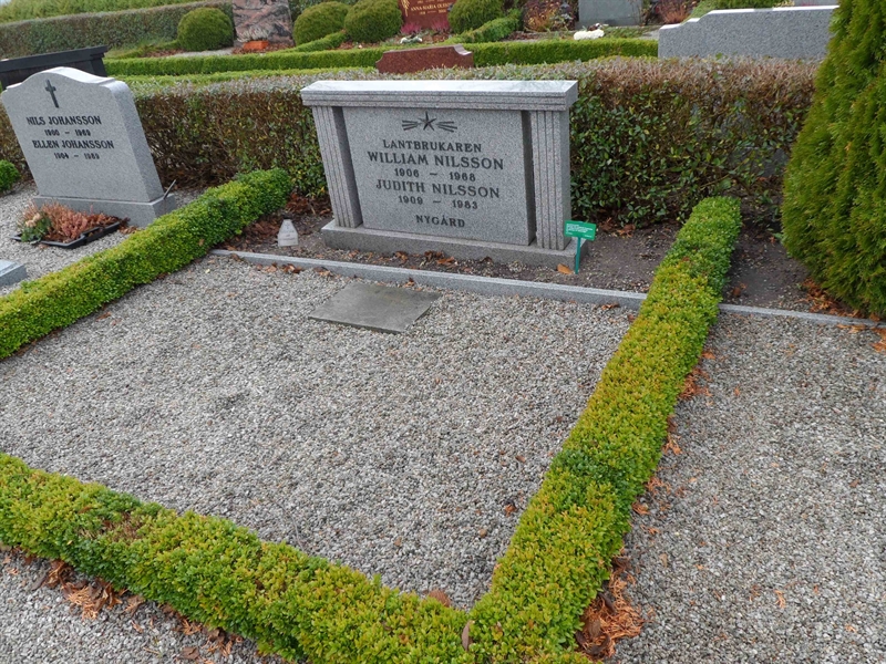 Grave number: ÖTN NVK2    86, 87