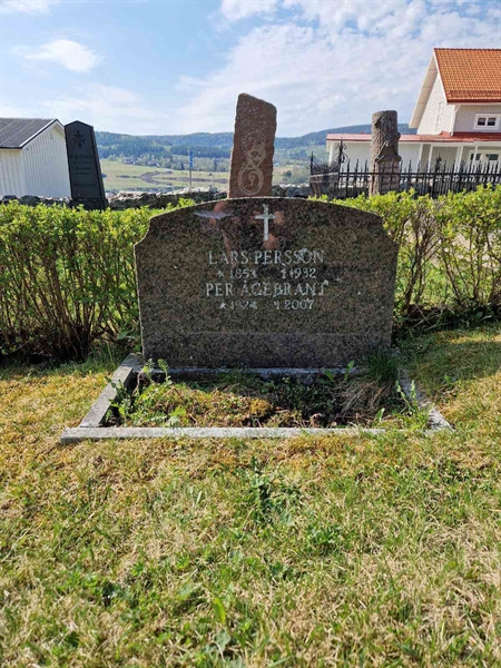 Grave number: 501 03 325-327