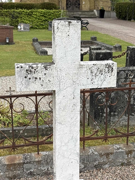 Grave number: SKF A   145, 146