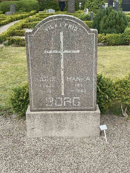 Grave number: VN F    12