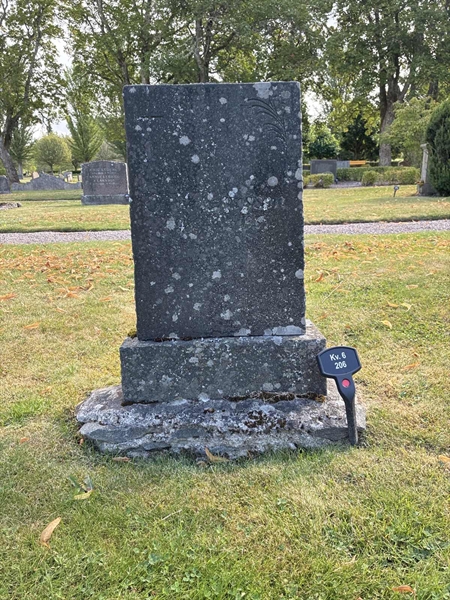 Grave number: 33 6   206