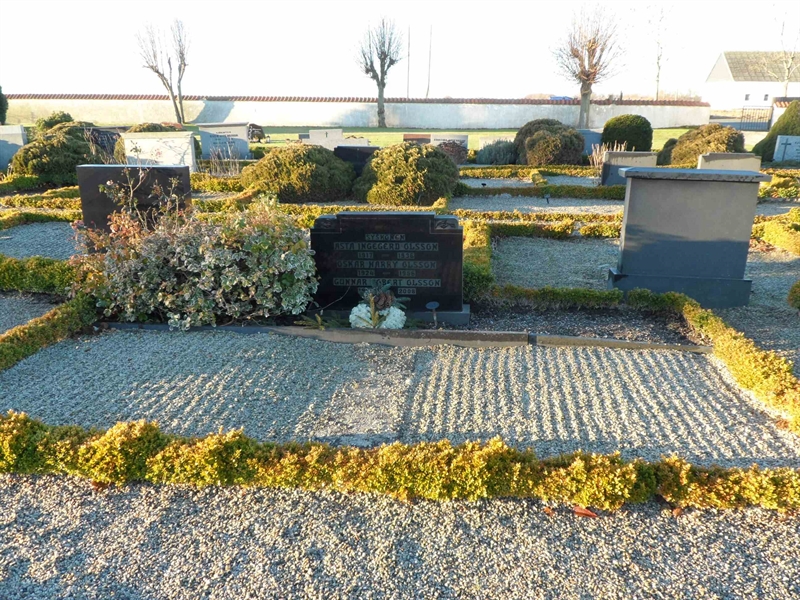 Grave number: 2 01  1204