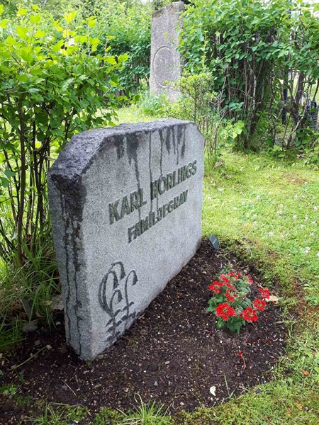 Hautatunnus: GK F 5   401