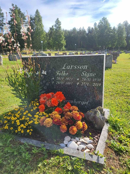 Grave number: 001 4  3220