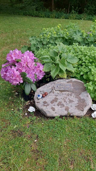 Grave number: 2 9:1 28