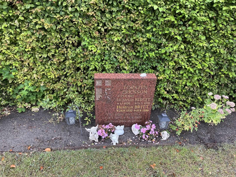 Grave number: NK XV    83