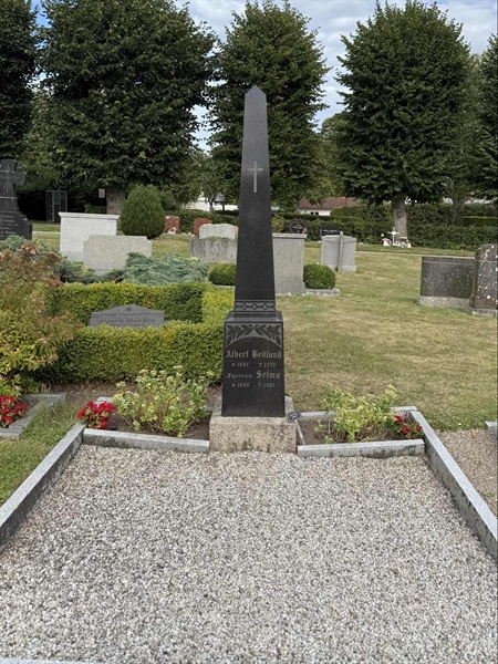 Grave number: ON C   306, 307