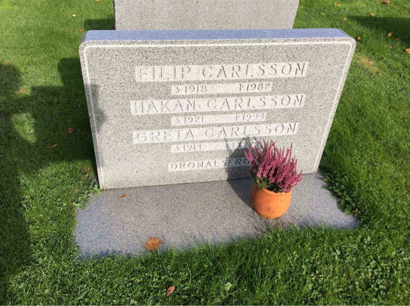 Grave number: K1 10   626, 627