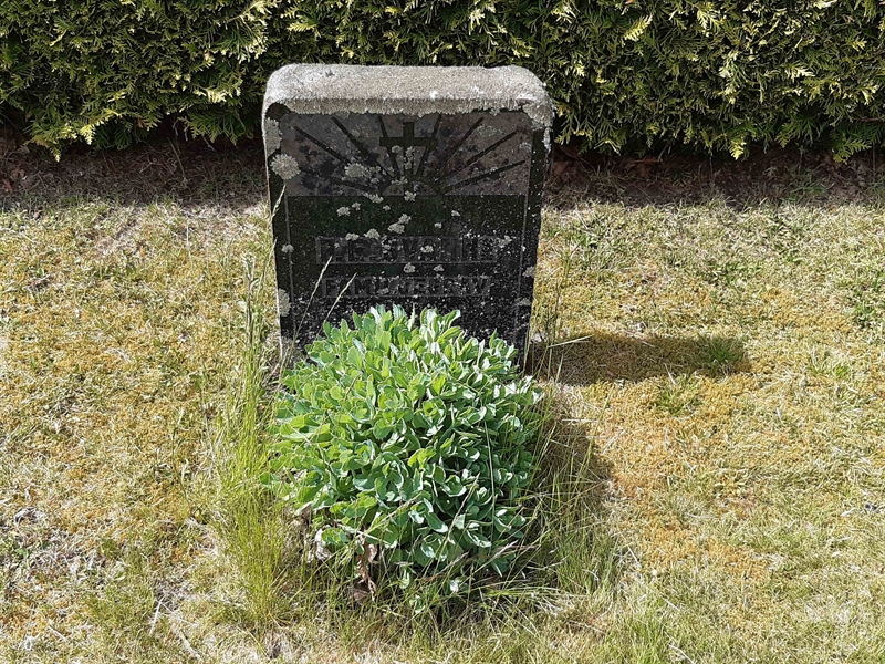 Grave number: JÄ 04   111