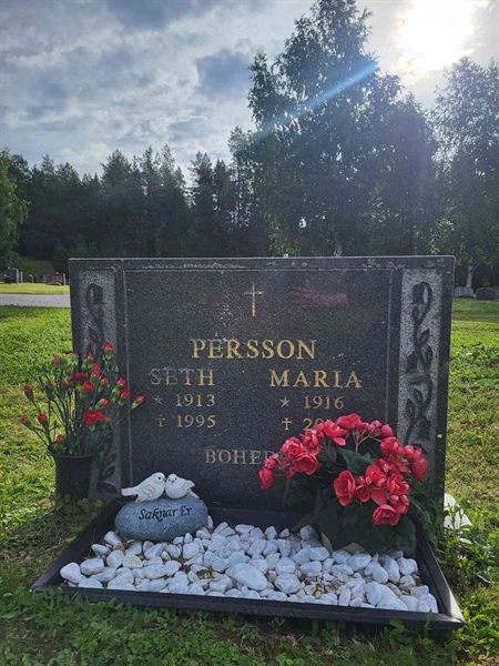 Grave number: 001 4  3132
