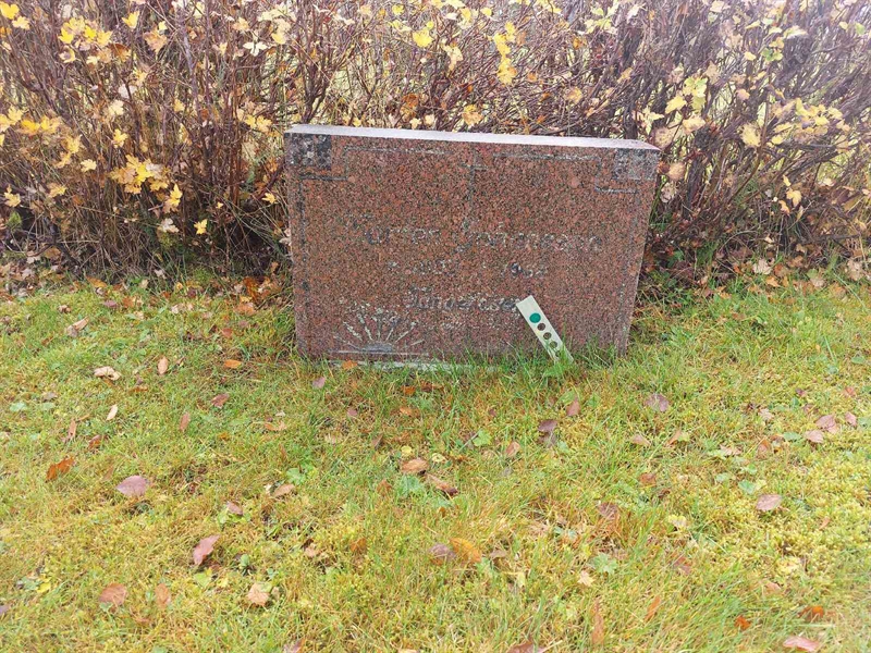 Grave number: RG C    49