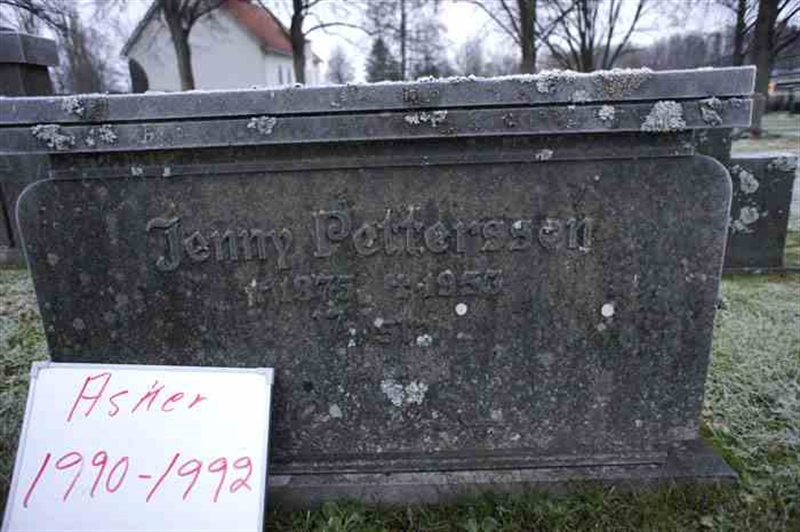 Grave number: 1 F  1990-1992