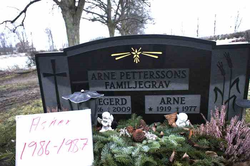 Grave number: 1 F  1986-1987