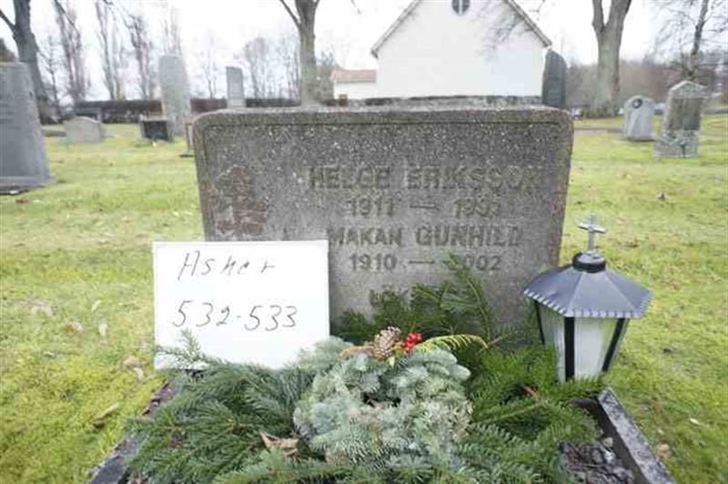 Grave number: 1 E   532-533