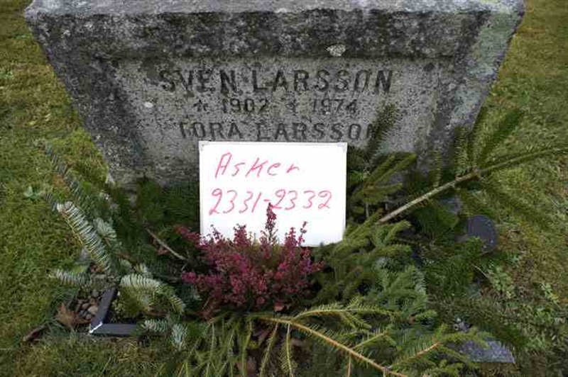 Grave number: 1 G  2331-2332