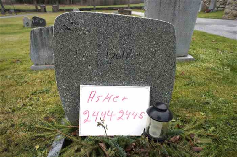 Grave number: 1 G  2444-2445