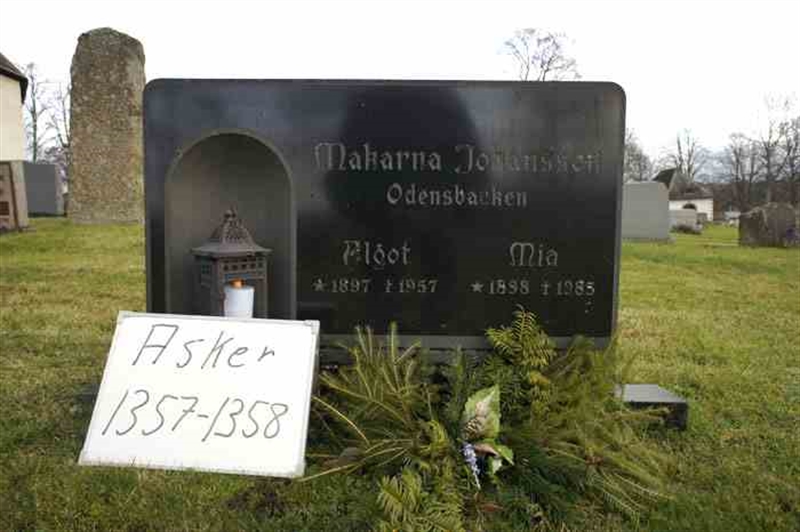 Grave number: 1 C  1357-1358