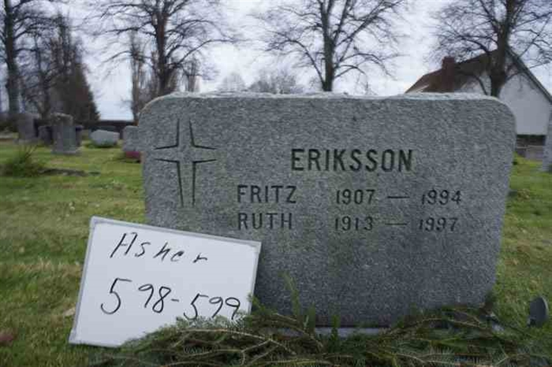 Grave number: 1 E   598-599