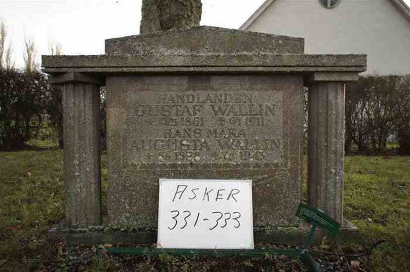 Grave number: 1 E   331-333