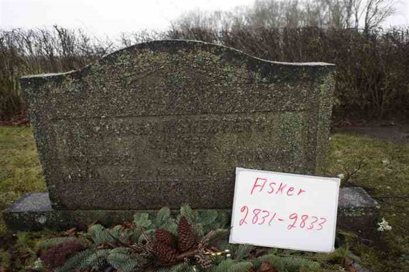 Grave number: 1 H  2831-2833