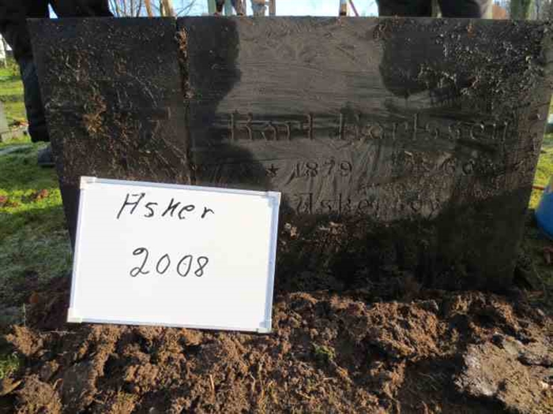 Grave number: 1 F  2008