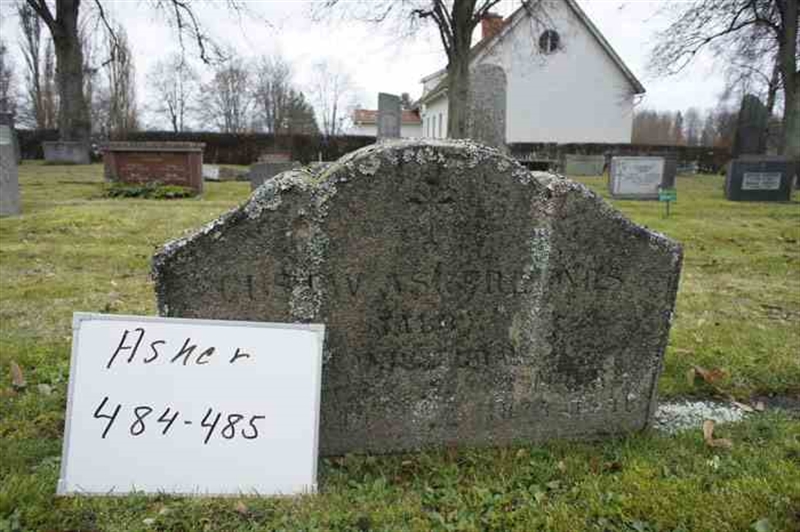 Grave number: 1 E   484-485