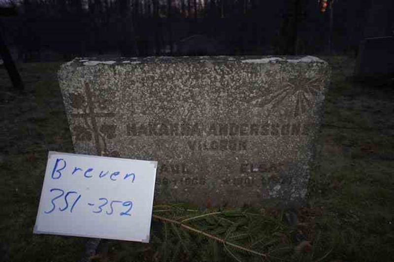 Grave number: 2 1   351-352