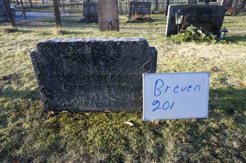 Grave number: 2 1   201