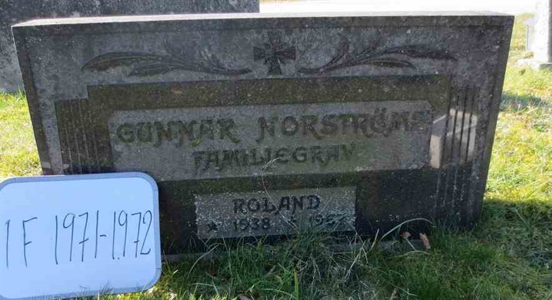 Grave number: 1 F  1971-1972