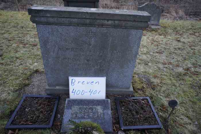 Grave number: 2 1   400-401