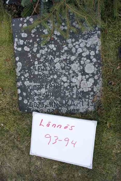 Grave number: 3 3    93-94