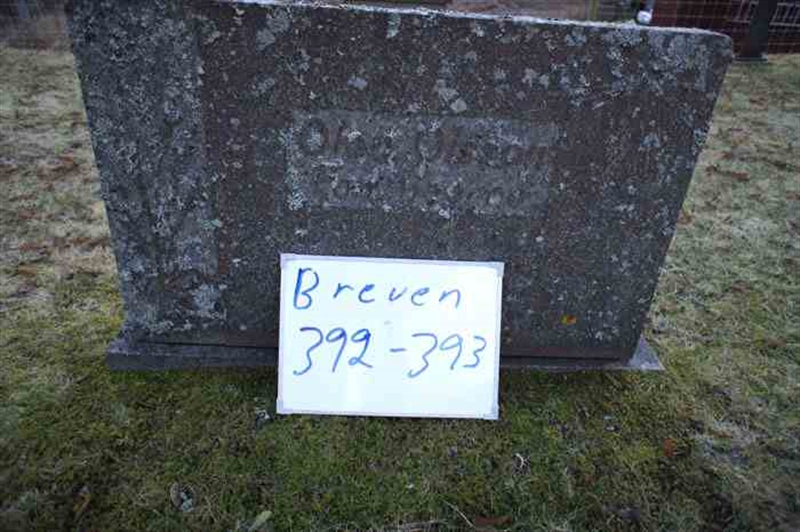 Grave number: 2 1   392-393