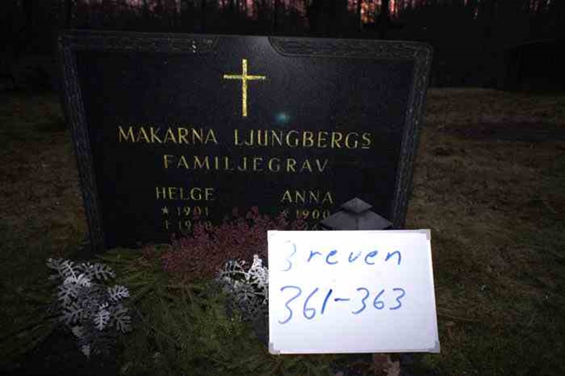 Grave number: 2 1   361-363