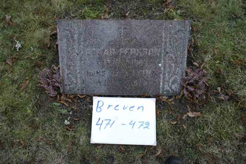 Grave number: 2 1   471-472