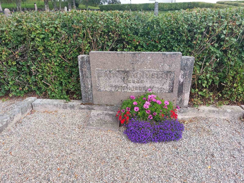 Grave number: K F    46