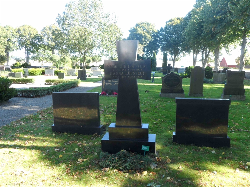 Grave number: SK F     1, 2, 3
