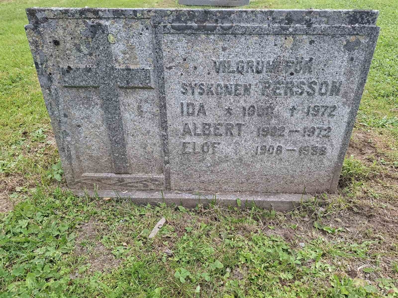 Grave number: 001 2   990