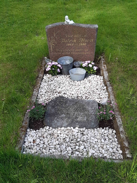 Grave number: KA 11    49