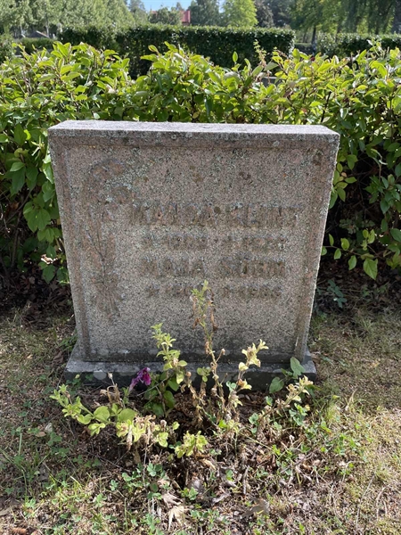 Grave number: 1 P2    67-68