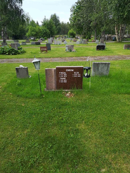 Gravnummer: NK 04    32