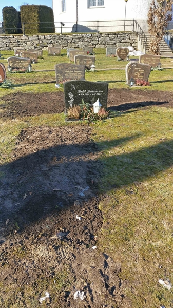 Grave number: BR D   115, 116