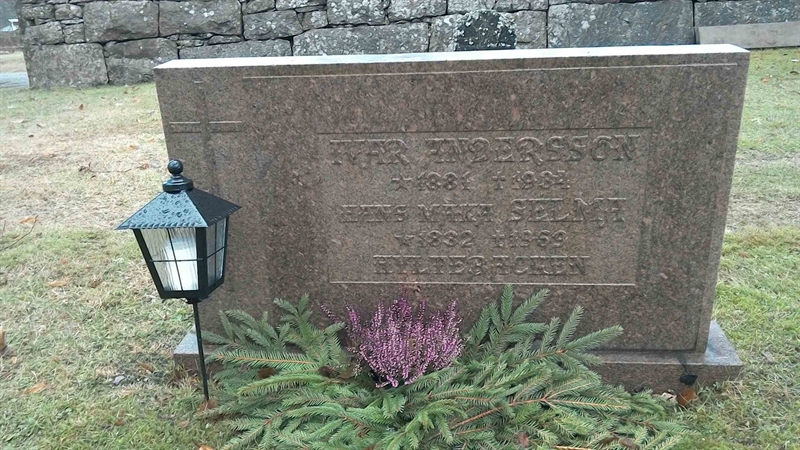 Grave number: SU 04   468